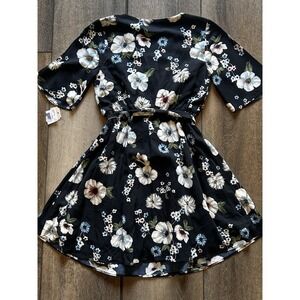 NEW GB Girls Black Floral Wrap Dress V Neck Flowy Sleeves Full Skirt  Size Med
